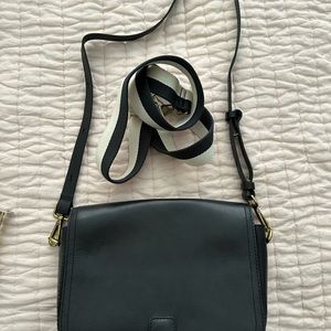 Madewell bag - the transport flap shoulder bag. New. Never used. Two straps.